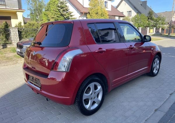 Suzuki Swift cena 13900 przebieg: 153000, rok produkcji 2007 z Chodecz małe 407